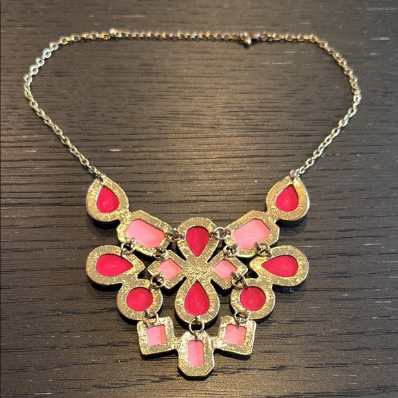 Glamorous Pink and Gold Necklace with Faceted Stones Adjustable Chain - Picture 3 of 3